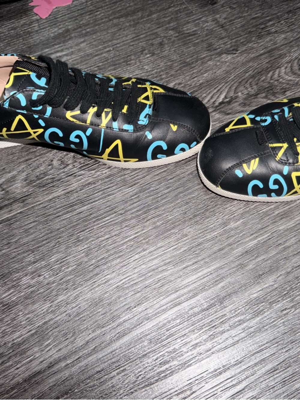 Gucci Black Sneakers with Yellow and Light Blue Graffiti - Picture 3 of 6